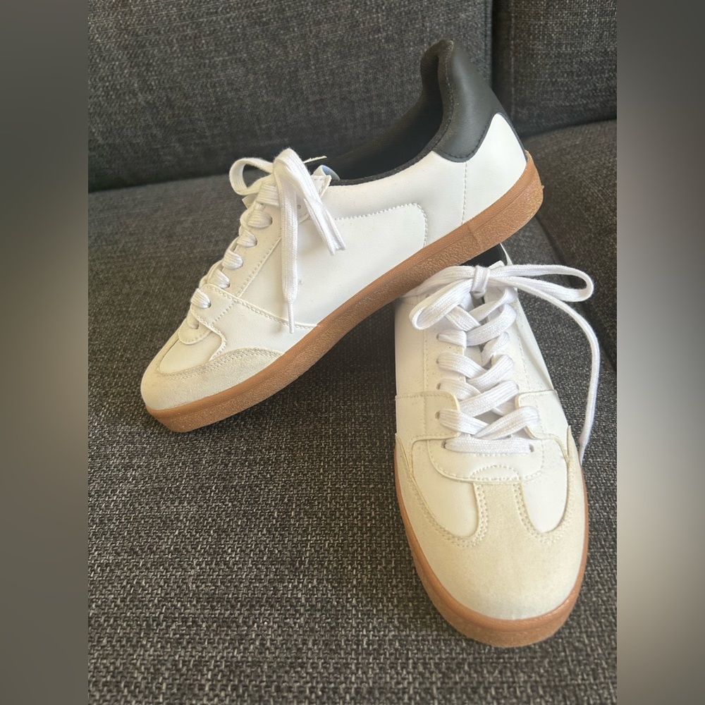 H&M  NEW women's sneakers
